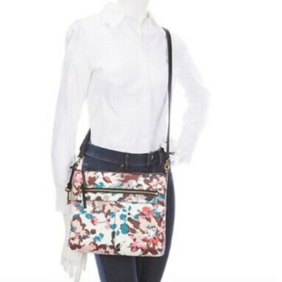 NWT Fossil Fiona Large Pink Floral Crossbody ZB727 - Picture 4 of 8